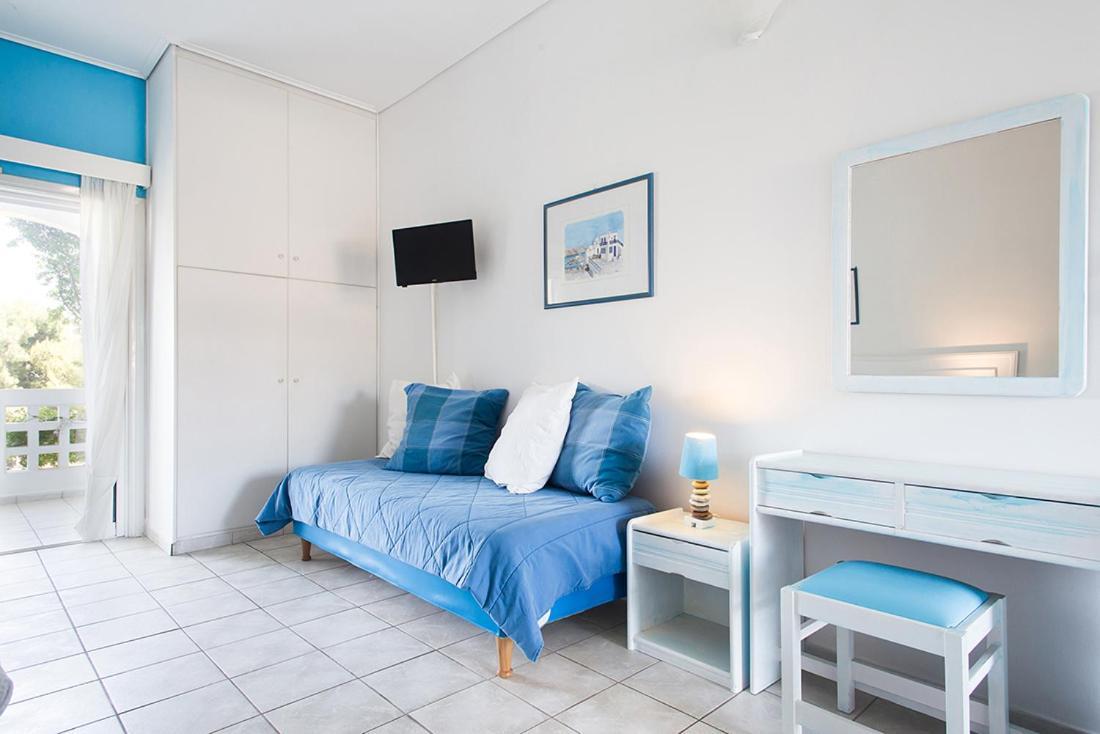Daphne'S Club Hotel Apartments Xylokastro Esterno foto
