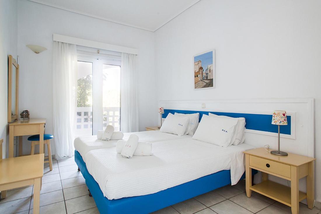Daphne'S Club Hotel Apartments Xylokastro Esterno foto