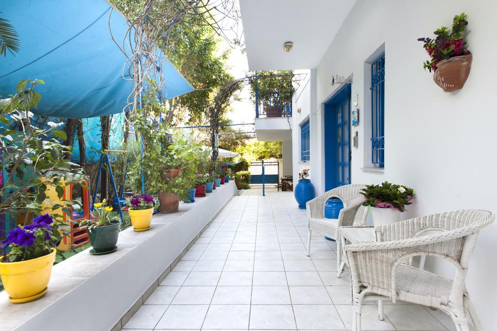 Daphne'S Club Hotel Apartments Xylokastro Esterno foto